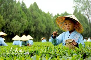 英超-伯恩利1-1卢顿补时遭绝平 保级大战双方各取1分